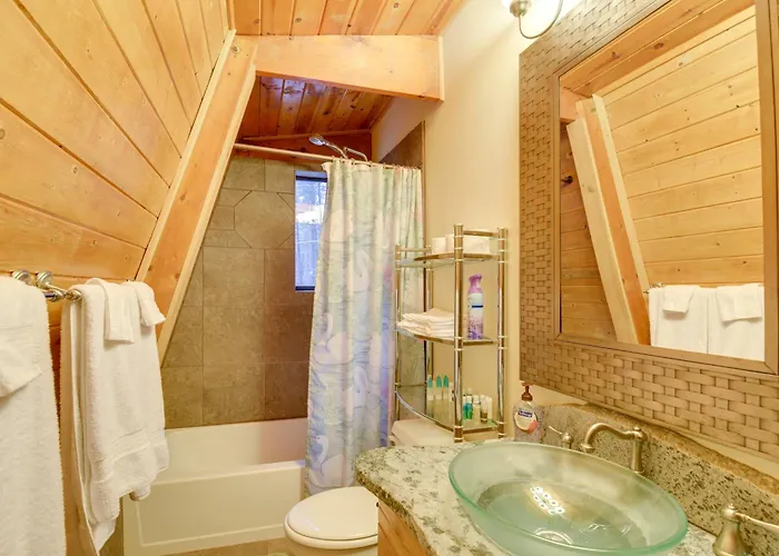 Near Hiking & Golfing: W/ Deck! Munds Park