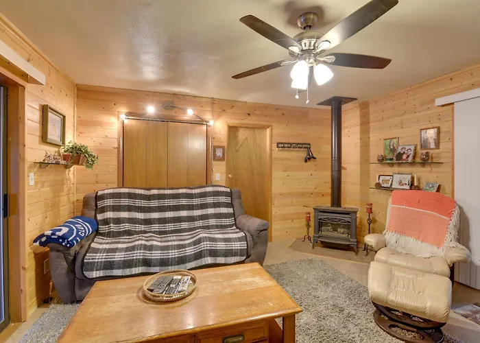 Near Hiking & Golfing: W/ Deck! Holiday home